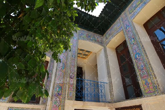 عکس دیوار خانه صالحی