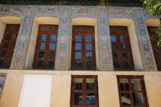 تصویر دیوار خانه صالحی