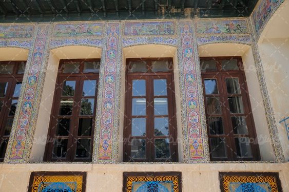 تصویر دیوار خانه صالحی