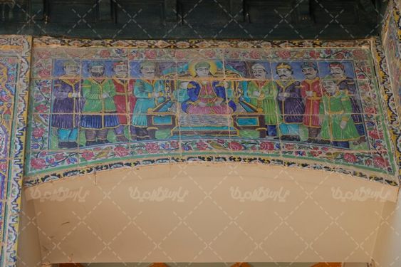 کاشی کاری دیوار خانه صالحی