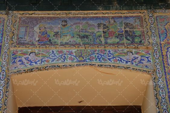 کاشی کاری دیوار خانه صالحی