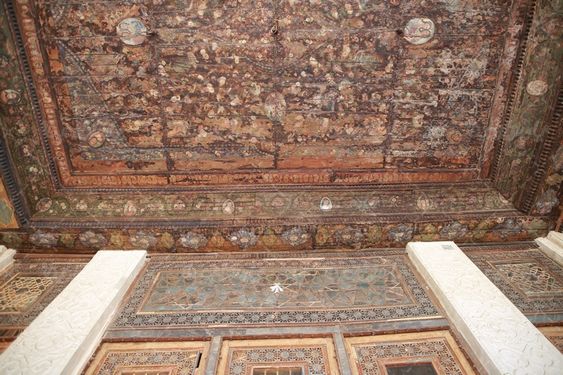 عکس سقف خانه محتشم