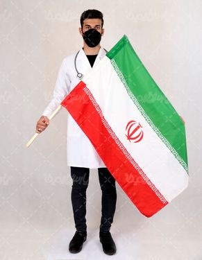 تصویر پزشک ایرانی با پرچم