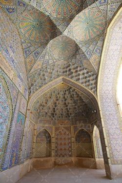 عکس طاق و کاشی کاری مسجد مشیر