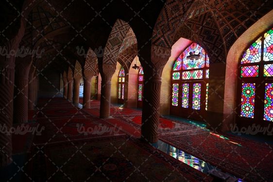 تصویر ستون های مسجد نصیرالملک
