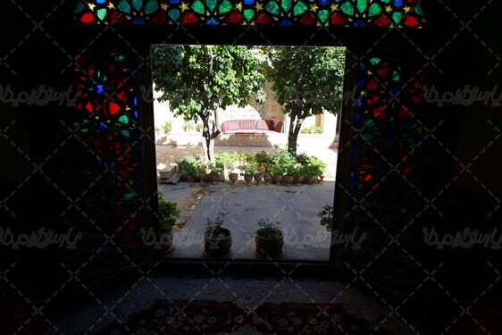 پنجره ارسی مسجد نصیرالملک