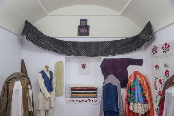 موزه لباس خانه پردلی