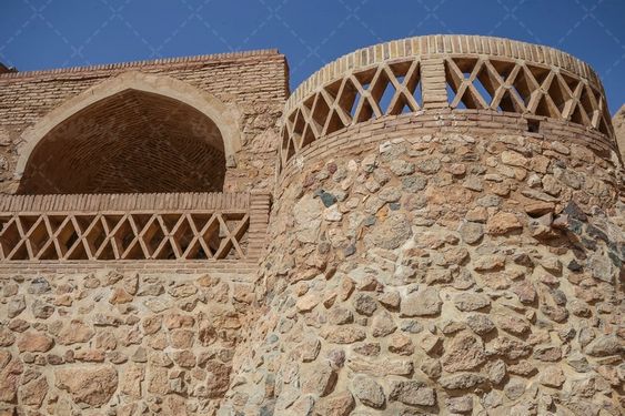 عکس مقبره بوذرجمهر قائنی