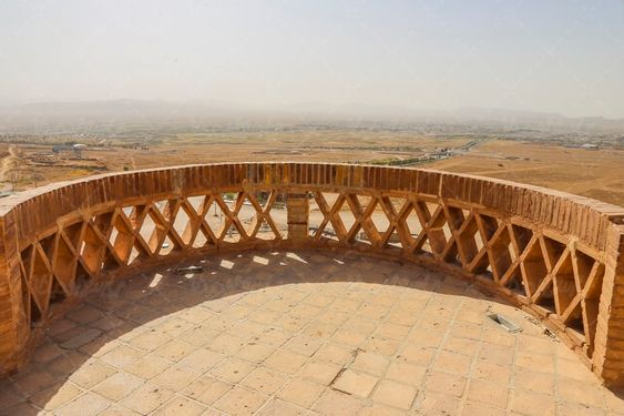 عکس مقبره بوذرجمهر قائنی