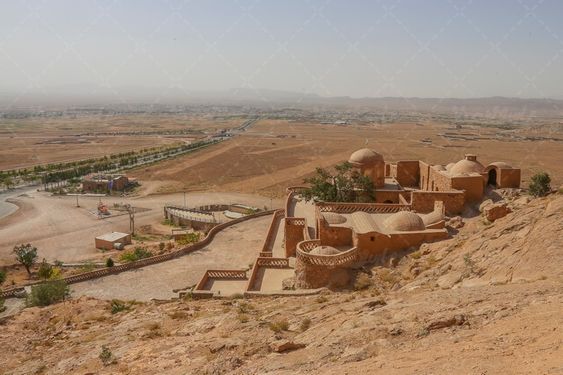 عکس مقبره بوذرجمهر قائنی