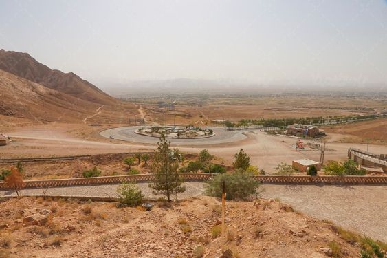 تصویر مقبره بوذرجمهر قائنی