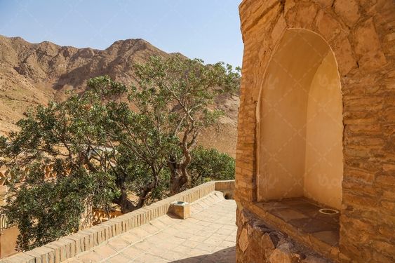 مقبره بوذرجمهر قائنی