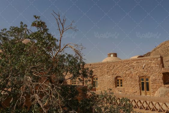 تصویر مقبره بوذرجمهر قائنی