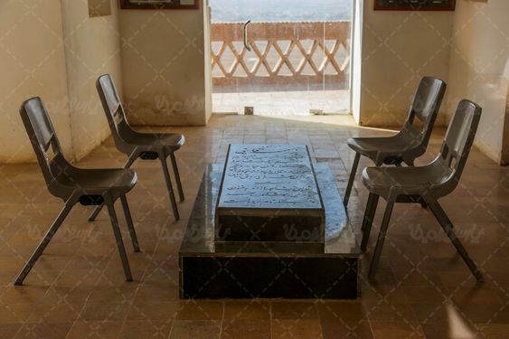 مقبره بوذرجمهر قائنی