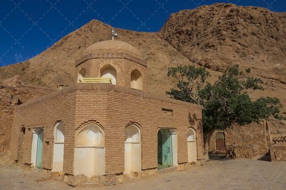 مقبره بوذرجمهر قائنی