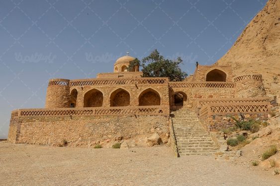 مقبره بوذرجمهر قائنی