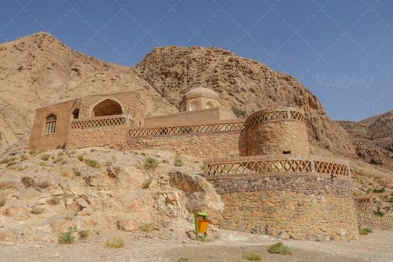 عکس مقبره بوذرجمهر قائنی