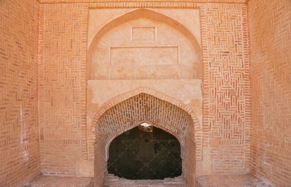 تصویر حوض انباری و مسجد سیدی