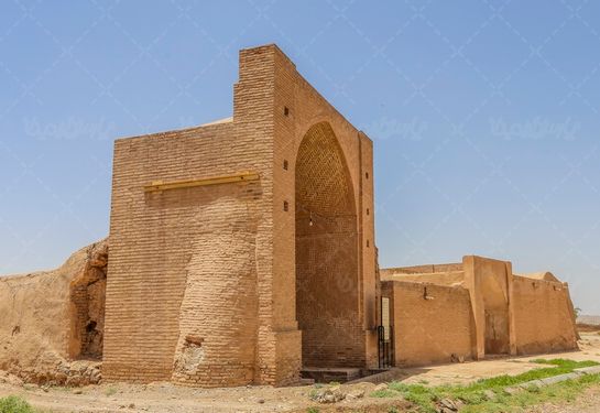 تصویر حوض انباری و مسجد سیدی