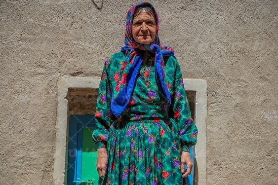 عکس اهالی روستای چنشت