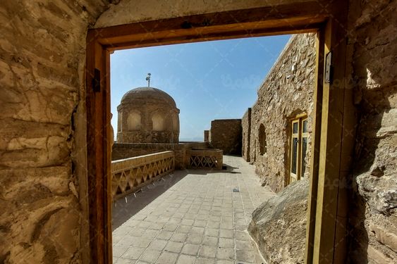 عکس آرامگاه بوذرجمهر