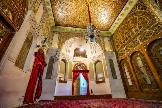 حسینیه امینی‌ها قزوین: مرکز عبادت و جشن‌های مذهبی در شهر تاریخی قزوین