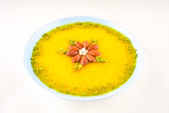 شله زرد: طعمی طلایی در دسر ایرانی