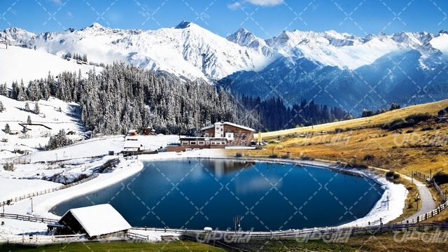 تصویر با کیفیت منظره زیبا همراه با فصل زمستان و چشم انداز دریاچه