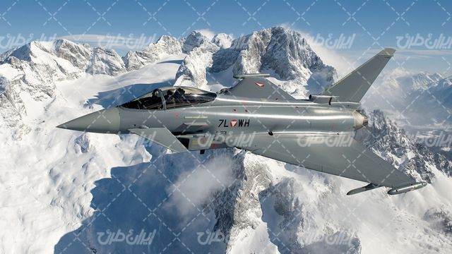 تصویر با کیفیت جت جنگی همراه با جنگنده و کوهستان پوشیده از برف