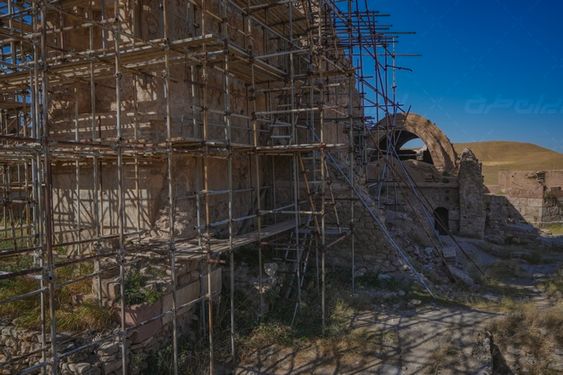 تخت سلیمان بنای تاریخی آربایجان غربی