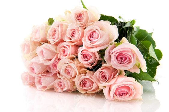 تصویر با کیفیت دسته گل طبیعی همراه با گل رز و گل طبیعی