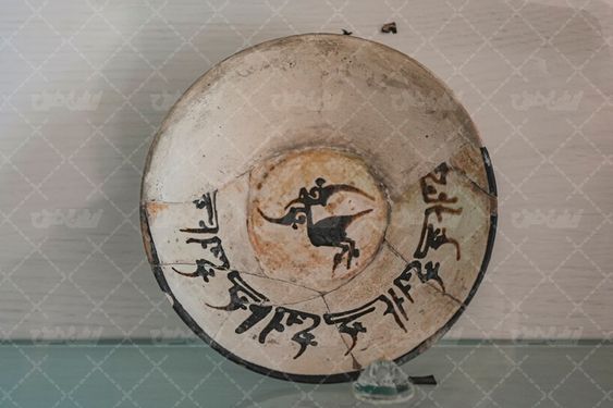 ظروف باستانی موزه بزرگ شرق زاهدان