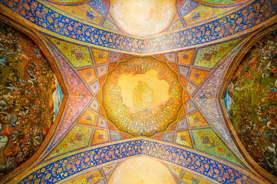 کاخ چهل ستون جاذبه دیدنی اصفهان