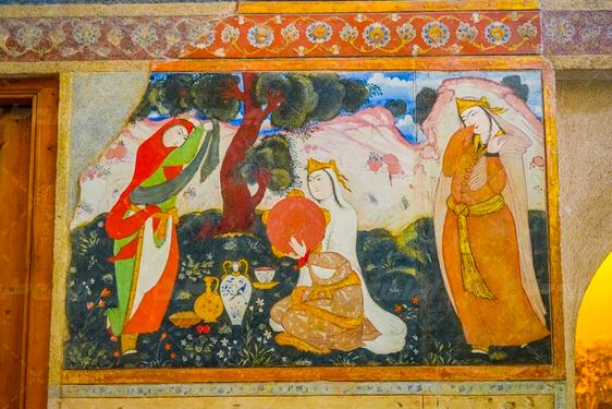 عمارت چهل ستون نماد فرهنگ و هنر اصفهان