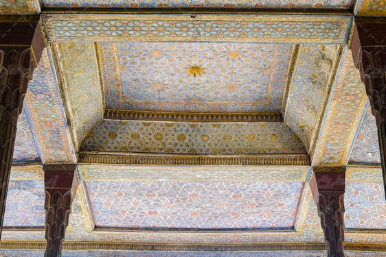 کاخ چهل ستون نماد و فرهنگ اصفهان