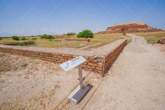 عکس با کیفیت زیگورات چغازنبیل