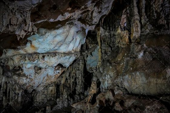 غار تاریخی ده شیخ پاتاوه کهگیلویه و بویراحمد