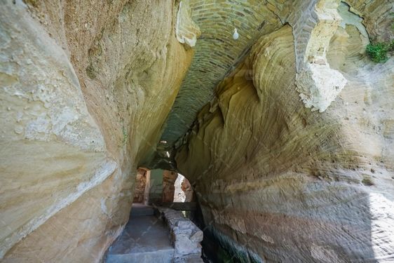 سازه های آبی ایران