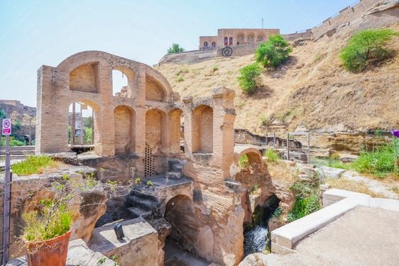 تصویر با کیفیت سازه های آبی