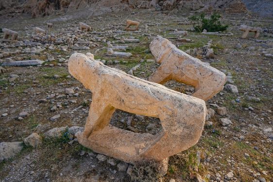 تصویر با کیفیت قبرستان شهسوار