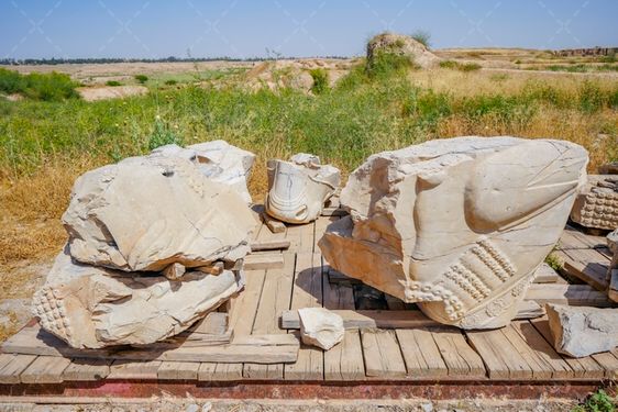 کاخ آپادانا خوزستان