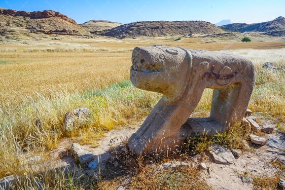 قبرستان شهسوار جاذبه تاریخی ایذه
