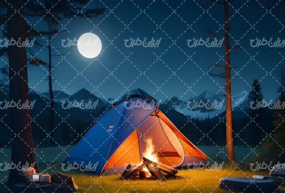 تصویر با کیفیت چادر کمپ همراه با ماه و شعله های آتش