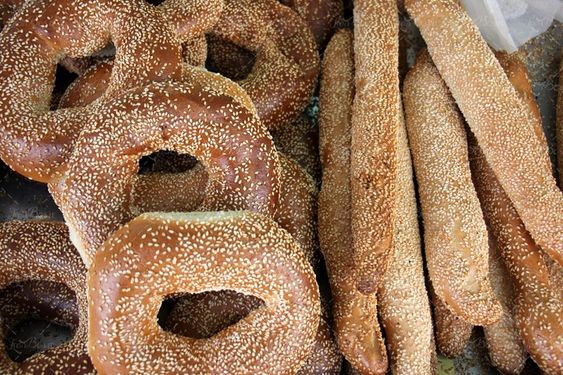 دونات پیراشکی نان کنجدی نان صنعتی