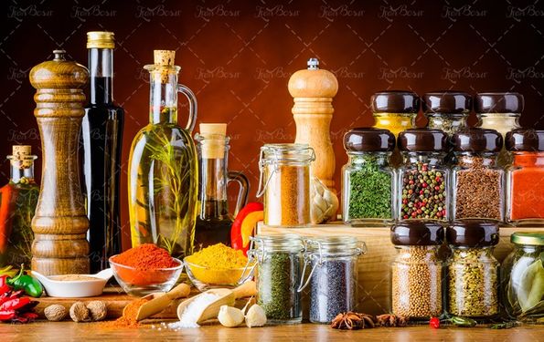 شیشه ادویه فلفل قرمز مهره شطرنج رنده نمک سنگ