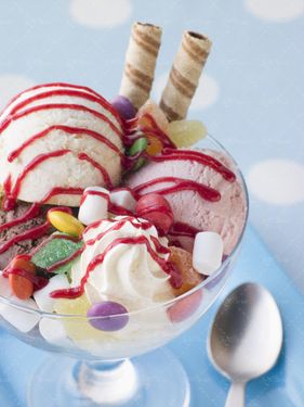 کافی شاپ بستنی بستنی میوه ای 5