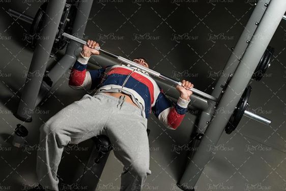 باشگاه پرورش اندام و بدن سازی وزنه برداری 2