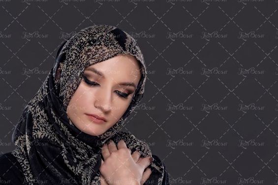 شال و روسری پوشاک زنانه و سالن زیبایی 4