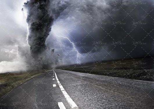 جاده آسفالت راه غروب آفتاب گردباد طوفان 2
