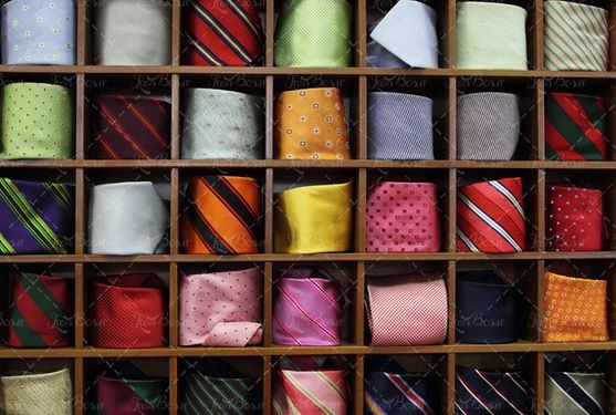 لباس فروشی مردانه کراوات 3